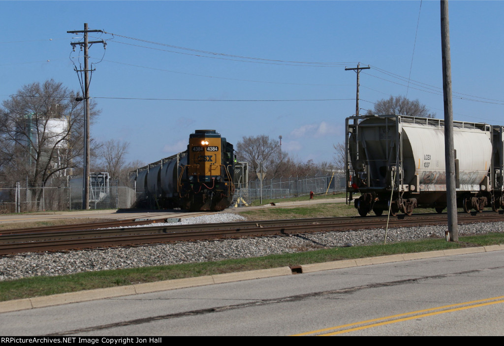L301 heads across Viaduct St with cement cars for Buzzi